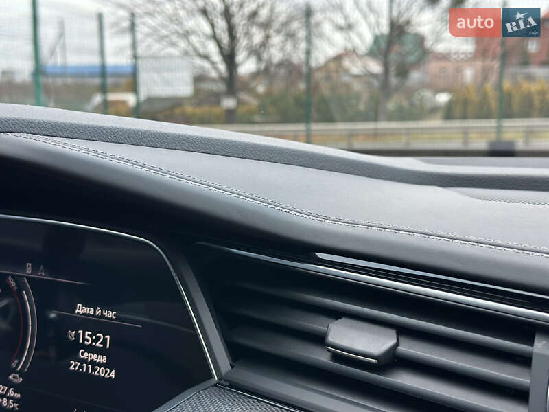 Позашляховик / Кросовер Audi e-tron S Sportback 2022 в Луцьку