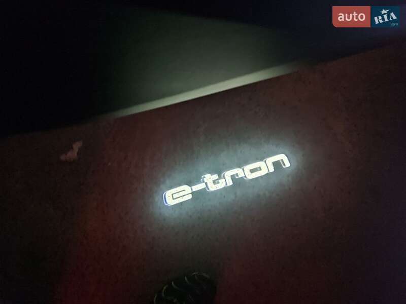 Внедорожник / Кроссовер Audi e-tron S Sportback 2022 в Киеве