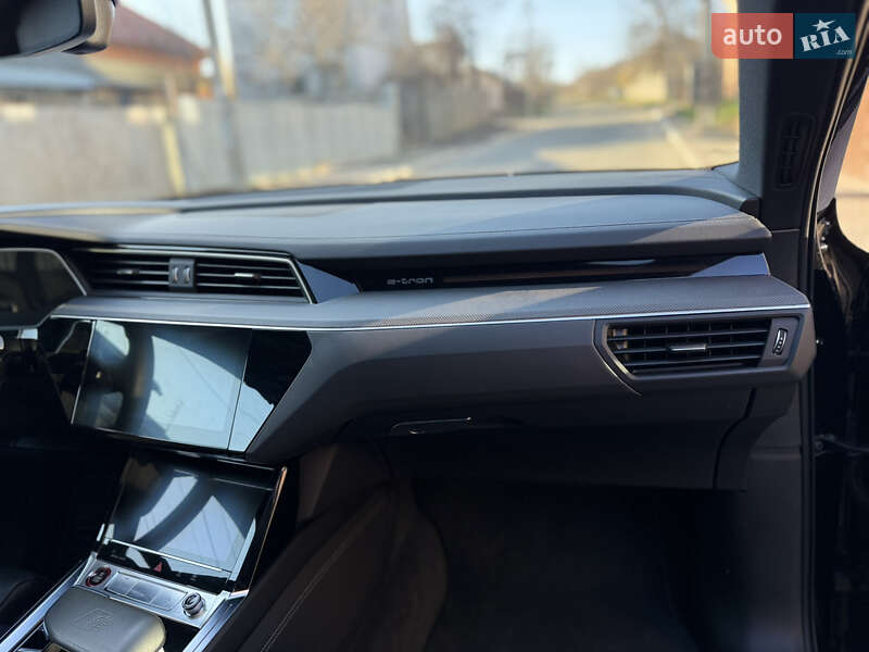 Внедорожник / Кроссовер Audi e-tron S Sportback 2022 в Черновцах