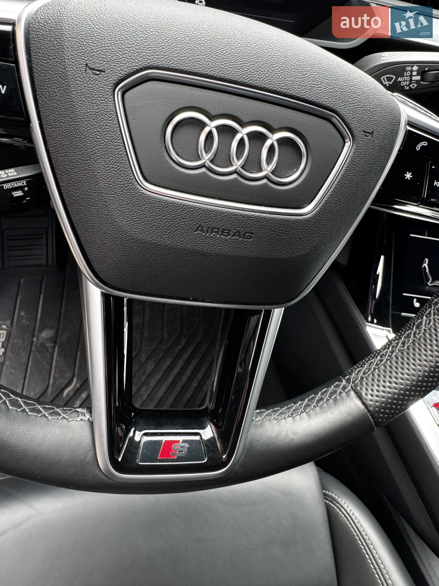 2021 Audi e-tron S Sportback - мініатюра 31