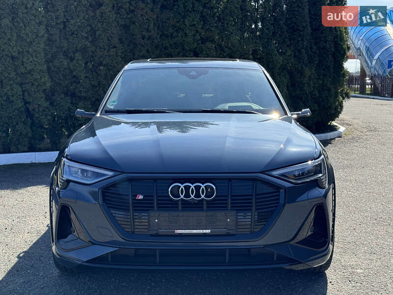 Позашляховик / Кросовер Audi e-tron S Sportback 2021 в Києві