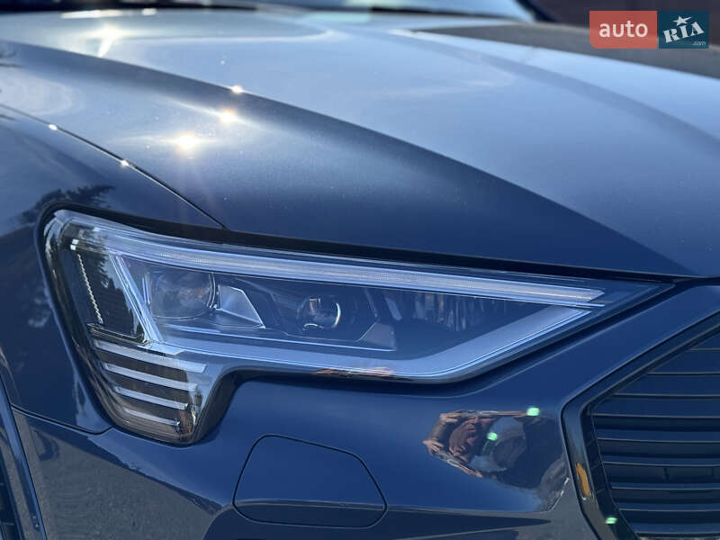 Позашляховик / Кросовер Audi e-tron S Sportback 2021 в Києві