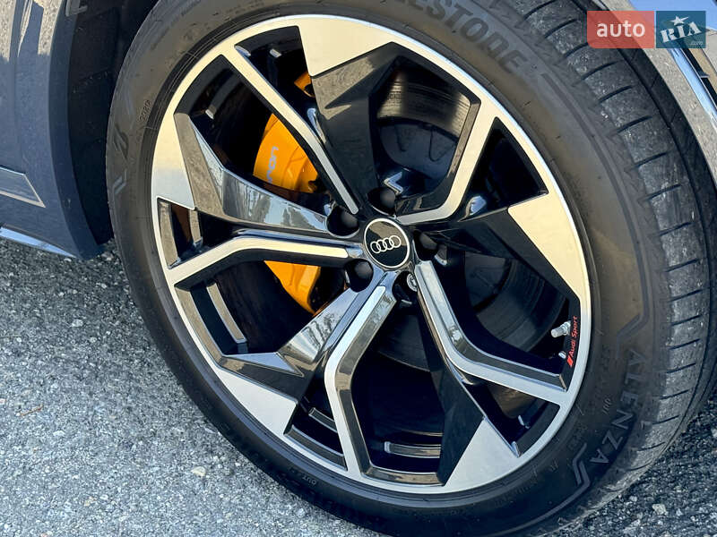 Позашляховик / Кросовер Audi e-tron S Sportback 2021 в Києві