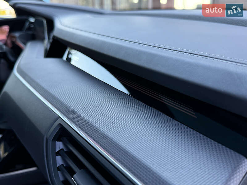 Позашляховик / Кросовер Audi e-tron S Sportback 2021 в Києві