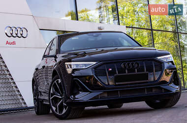 Позашляховик / Кросовер Audi e-tron S Sportback 2022 в Львові