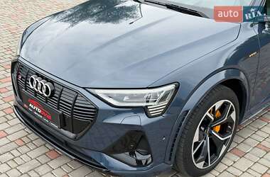 Позашляховик / Кросовер Audi e-tron S Sportback 2021 в 
