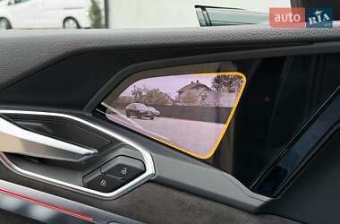 Позашляховик / Кросовер Audi e-tron S Sportback 2021 в 