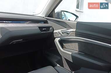 Внедорожник / Кроссовер Audi e-tron S Sportback 2020 в 