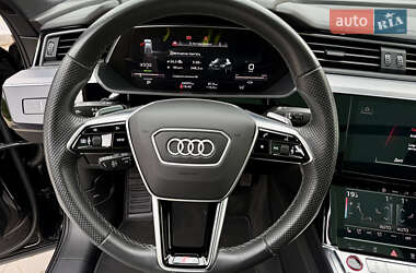 Позашляховик / Кросовер Audi e-tron S Sportback 2022 в 