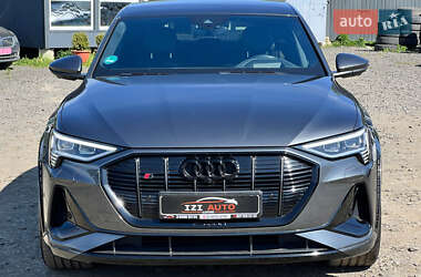 Позашляховик / Кросовер Audi e-tron S Sportback 2022 в 
