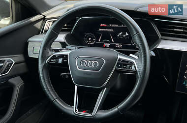 Позашляховик / Кросовер Audi e-tron S Sportback 2022 в 