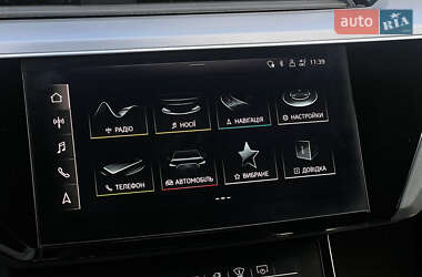 Позашляховик / Кросовер Audi e-tron S Sportback 2022 в 