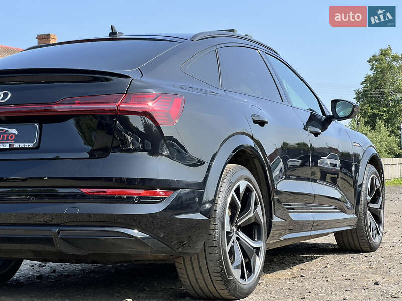 Позашляховик / Кросовер Audi e-tron S Sportback 2021 в Луцьку
