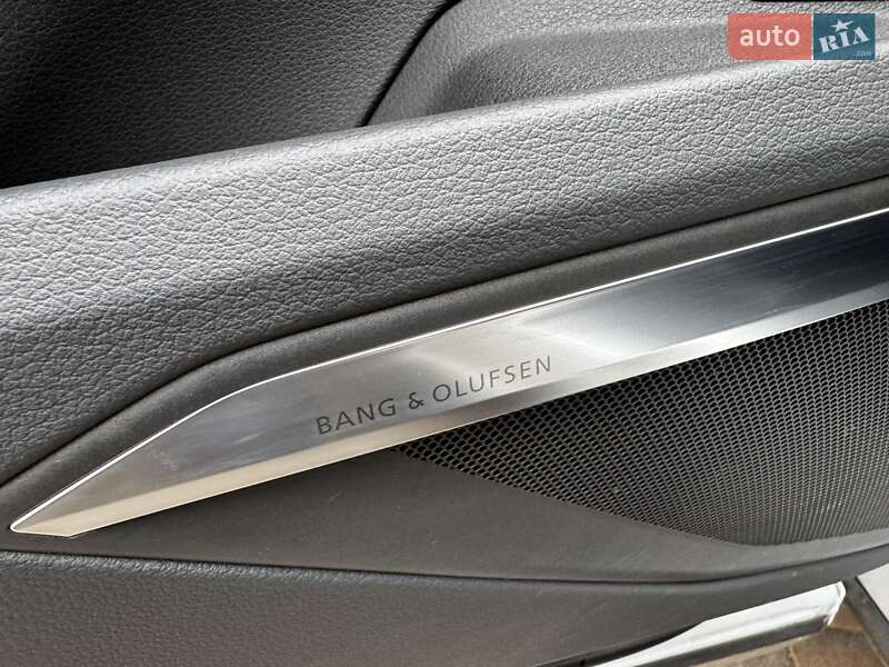 Позашляховик / Кросовер Audi e-tron S Sportback 2021 в Києві фото 37 Позашляховик / Кросовер Audi e-tron S Sportback 2021 в Києві