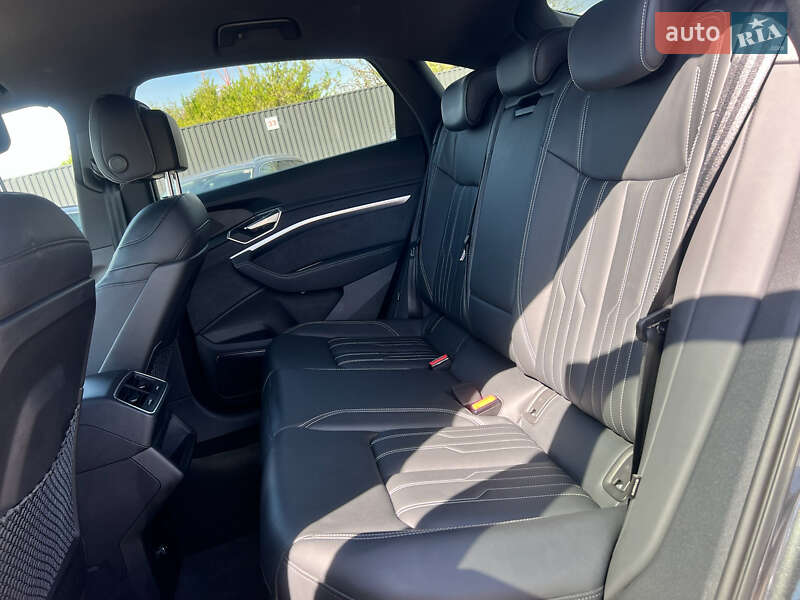 Внедорожник / Кроссовер Audi e-tron S Sportback 2022 в Луцке