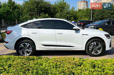 Внедорожник / Кроссовер Audi e-tron S Sportback 2022 в 
