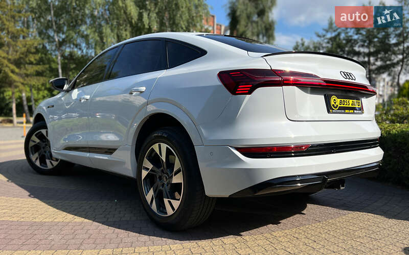 Позашляховик / Кросовер Audi e-tron S Sportback 2022 в Львові