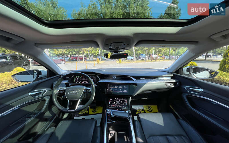 Позашляховик / Кросовер Audi e-tron S Sportback 2022 в Львові