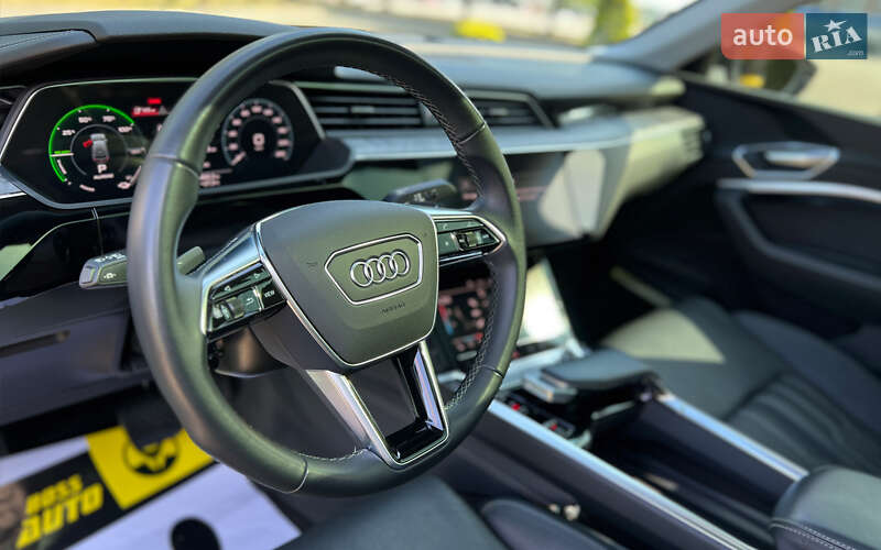 Позашляховик / Кросовер Audi e-tron S Sportback 2022 в Львові