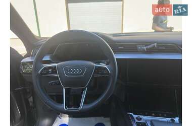 Внедорожник / Кроссовер Audi e-tron S Sportback 2022 в 