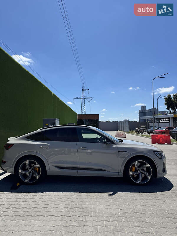 Внедорожник / Кроссовер Audi e-tron S Sportback 2021 в Киеве