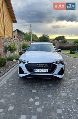 Внедорожник / Кроссовер Audi e-tron S Sportback 2021 в 