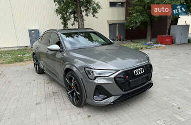 Внедорожник / Кроссовер Audi e-tron S Sportback 2022 в 