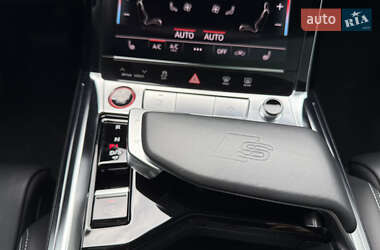 Внедорожник / Кроссовер Audi e-tron S Sportback 2022 в 