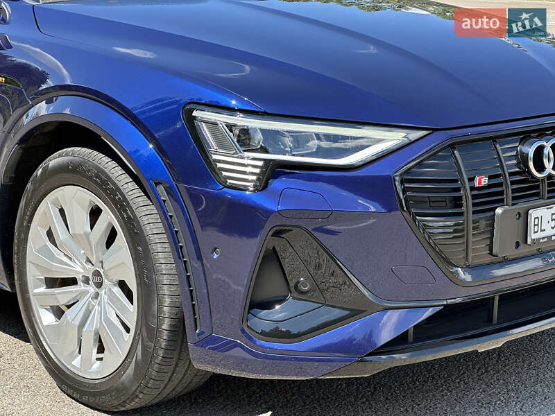 Позашляховик / Кросовер Audi e-tron S Sportback 2020 в Ковелі