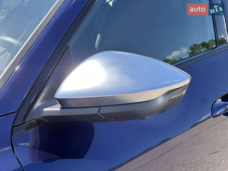 Позашляховик / Кросовер Audi e-tron S Sportback 2020 в Ковелі