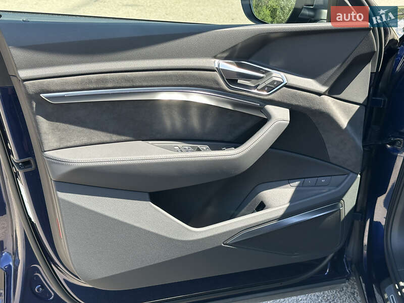Позашляховик / Кросовер Audi e-tron S Sportback 2020 в Ковелі