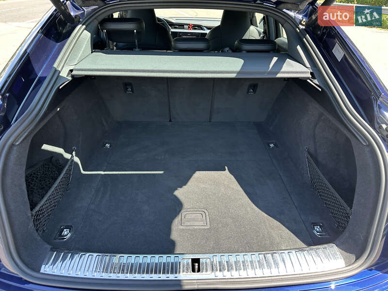 Позашляховик / Кросовер Audi e-tron S Sportback 2020 в Ковелі