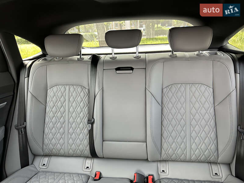 Внедорожник / Кроссовер Audi e-tron S Sportback 2021 в Киеве