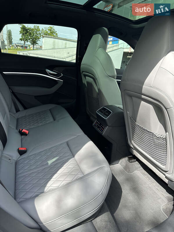 Внедорожник / Кроссовер Audi e-tron S Sportback 2021 в Киеве