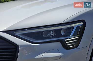 Внедорожник / Кроссовер Audi e-tron S Sportback 2021 в 