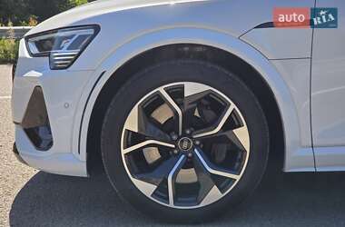 Внедорожник / Кроссовер Audi e-tron S Sportback 2021 в 