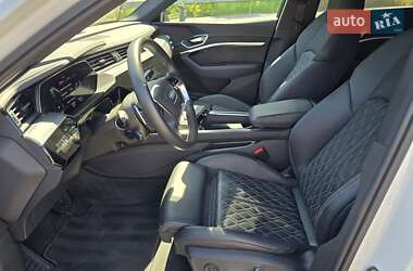 Внедорожник / Кроссовер Audi e-tron S Sportback 2021 в 