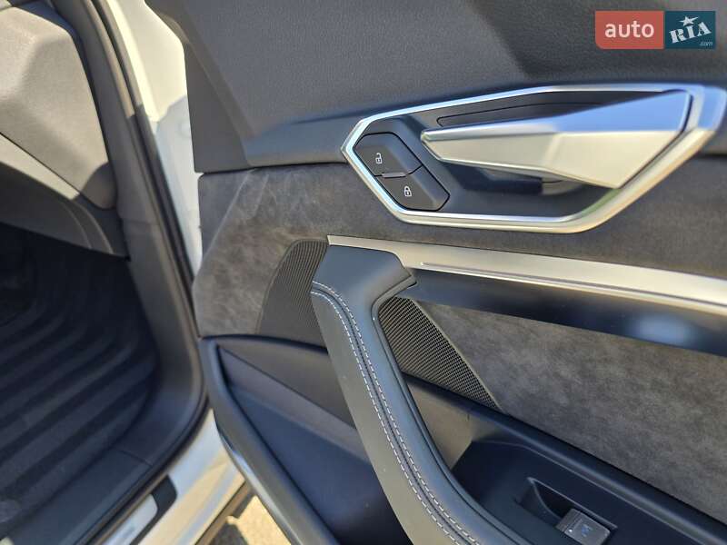 Позашляховик / Кросовер Audi e-tron S Sportback 2021 в Ковелі фото 69 Позашляховик / Кросовер Audi e-tron S Sportback 2021 в Ковелі