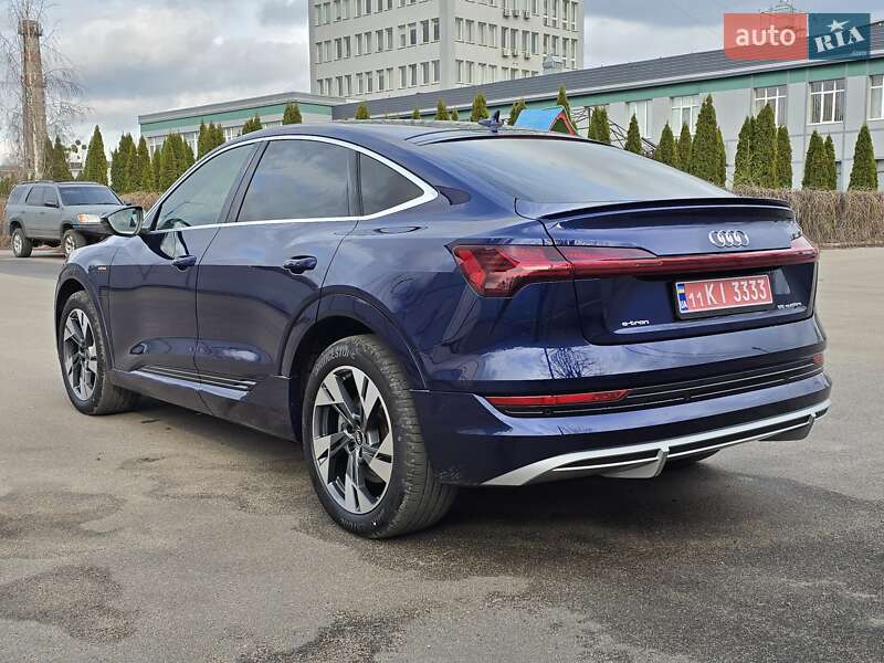 Внедорожник / Кроссовер Audi e-tron S Sportback 2021 в Киеве фото 8 Внедорожник / Кроссовер Audi e-tron S Sportback 2021 в Киеве
