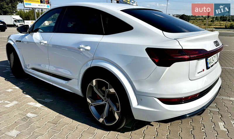 Позашляховик / Кросовер Audi e-tron S Sportback 2021 в Києві фото 9 Позашляховик / Кросовер Audi e-tron S Sportback 2021 в Києві