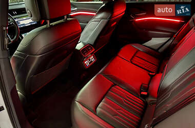 Внедорожник / Кроссовер Audi e-tron S Sportback 2022 в 
