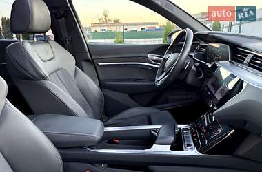 Внедорожник / Кроссовер Audi e-tron S Sportback 2022 в 