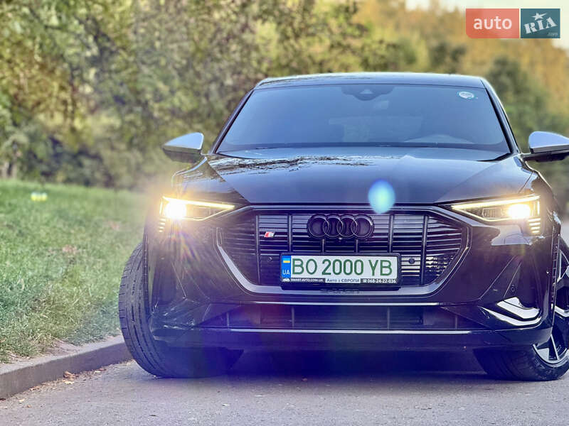 Позашляховик / Кросовер Audi e-tron S Sportback 2021 в Тернополі фото 24 Позашляховик / Кросовер Audi e-tron S Sportback 2021 в Тернополі