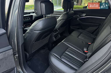Внедорожник / Кроссовер Audi e-tron S Sportback 2021 в 