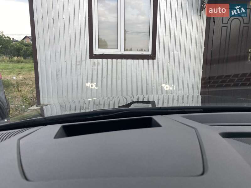 Позашляховик / Кросовер Audi e-tron S Sportback 2023 в Львові фото 23 Позашляховик / Кросовер Audi e-tron S Sportback 2023 в Львові