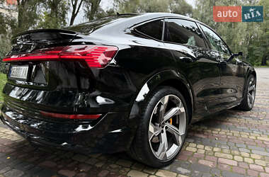 Позашляховик / Кросовер Audi e-tron S Sportback 2022 в Чернівцях