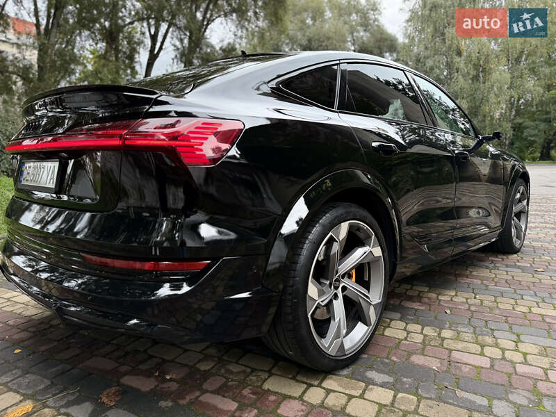 Внедорожник / Кроссовер Audi e-tron S Sportback 2022 в Черновцах