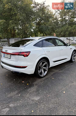 Внедорожник / Кроссовер Audi e-tron S Sportback 2022 в 