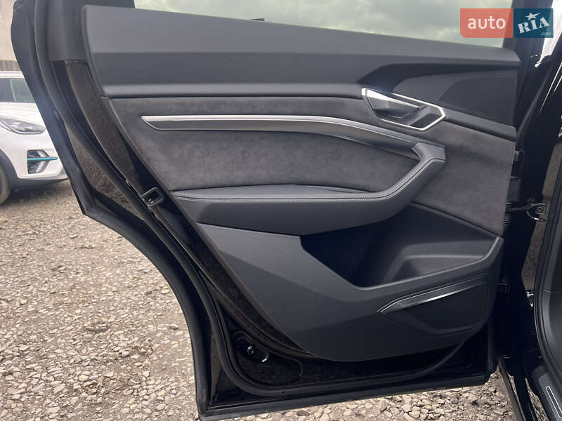 Внедорожник / Кроссовер Audi e-tron S Sportback 2022 в Луцке