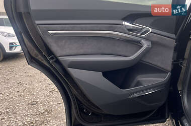Внедорожник / Кроссовер Audi e-tron S Sportback 2022 в 